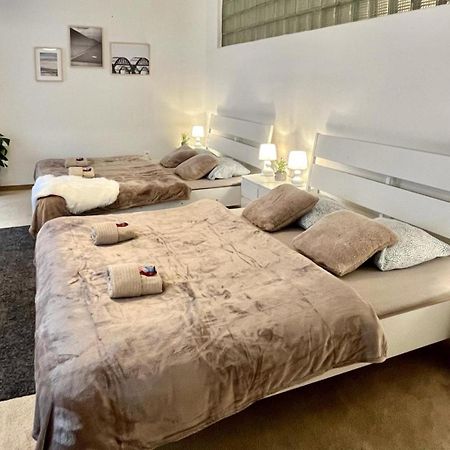 Apartment Lea - Old Town Pressburg Exterior foto